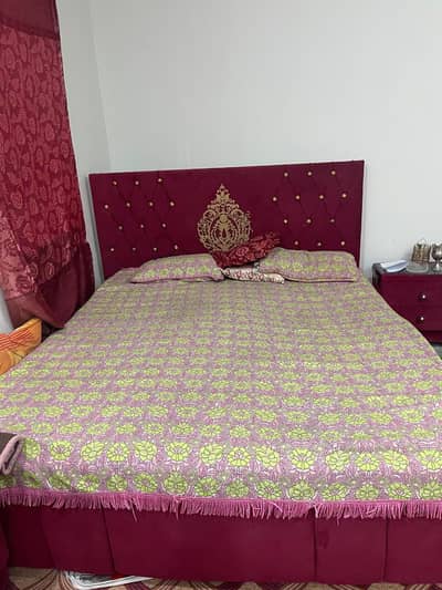 king size bed 2 side table dressing & cofe chairs with table