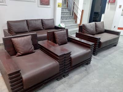 Sofa Set 7 seater good condition