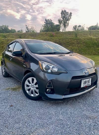 Toyota Aqua S package 2013-18