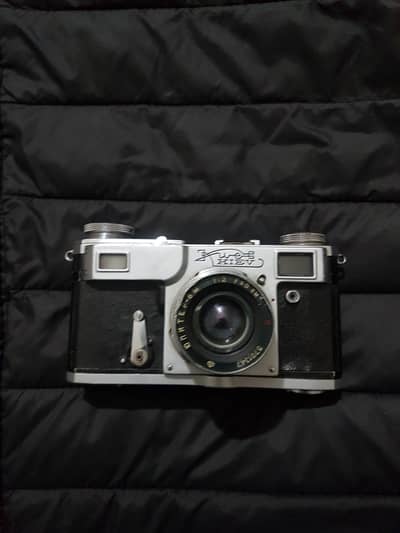 Authentic Kiev 4 antique rangefinder camera. 0330 5169640 contact