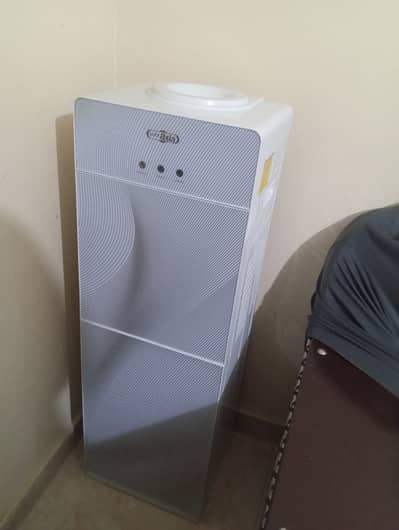 Super asia water dispenser new condition white color