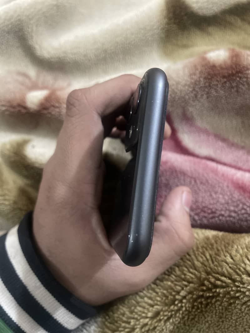 Apple iPhone 11 5
