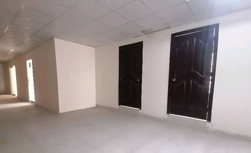 Corner In Maulana Shaukat Ali Road 10 Marla Building For sale
