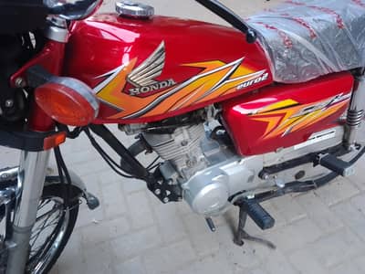 Honda 125 Hyderabad number 21 model