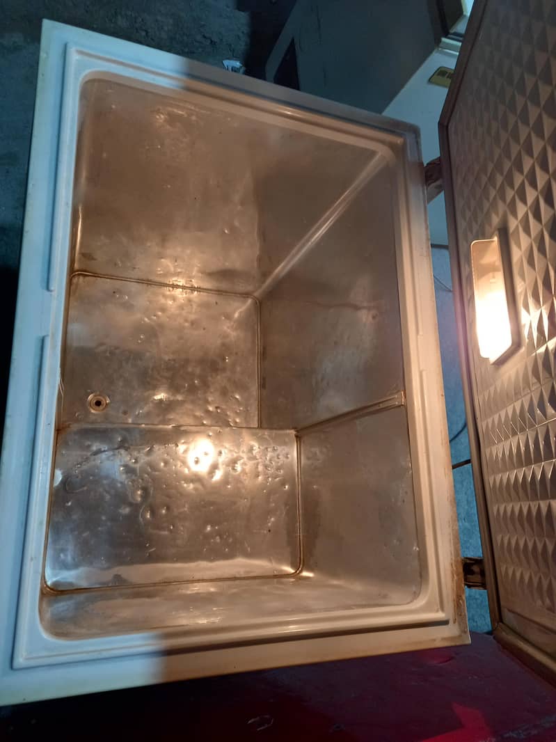 Dawlance Deep frezer 2