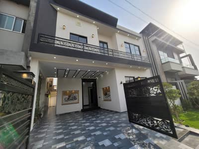10 Marla Ultra Modern Design House For Sale