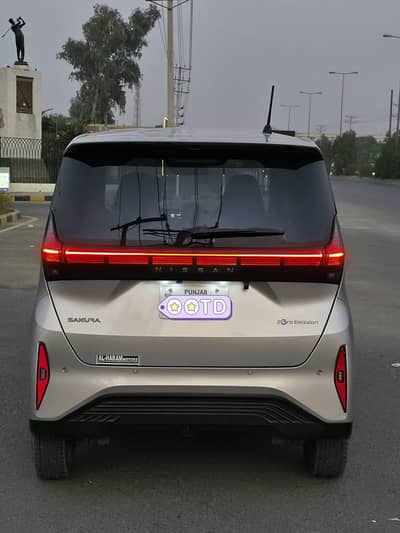 NISSAN SALURA G  2022 MODIL