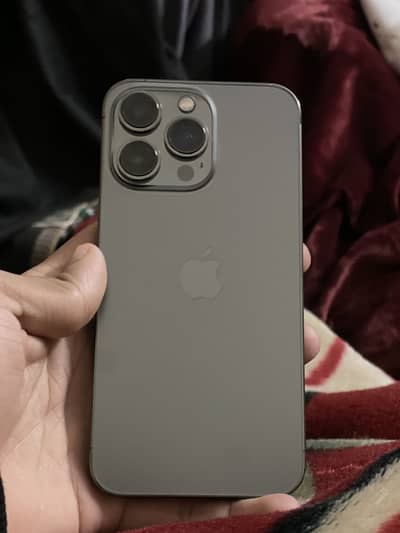 iphone 13 pro 10/10 water pak 4 month sim time 91%battery health