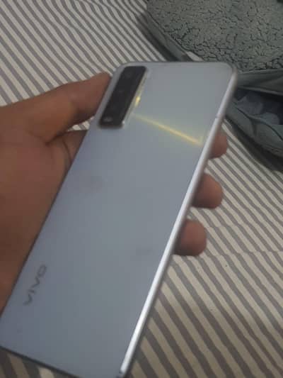 Vivo Y20s in good condition