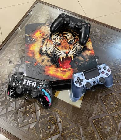 PS4 Slim 1TB 10/10 Premium Full Body Skin 13 Games 3 Controllers