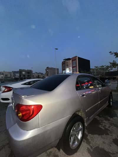 Toyota Corolla Se Saloon