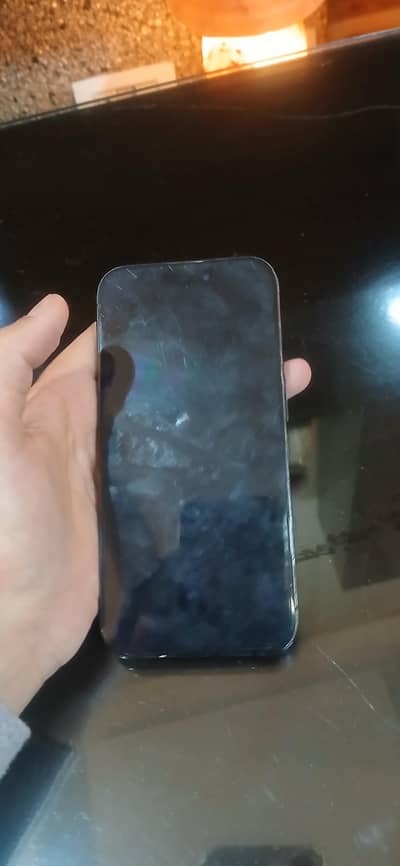 iphoen 15 pro 256 gb icloud locked