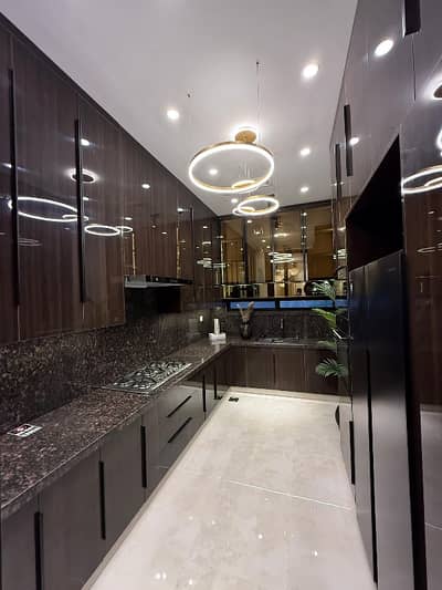 3 Bed Dd Flat Available For Sale Lift Car Parking Stand By Gernator Lease Apartment Raimbow Towin Tower