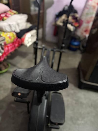 Air bike for commercial use