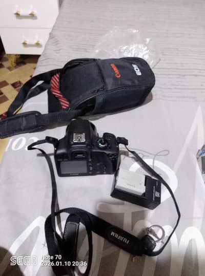 DSLR Canon camera new condition