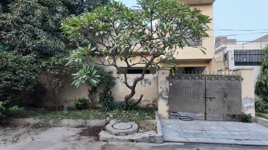 10 Marla House For Sale In Township Block 3 - C-1