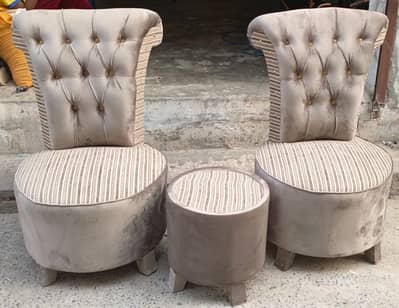 Chair with coffe tabble