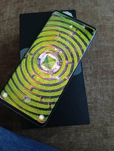 Samsung galaxy S10+ 9/10 condition