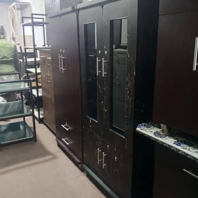 Showcase manufecturers