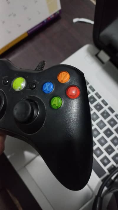 X BOX 360 CONTROLLER