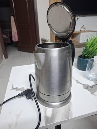 electric kettle , grinder,