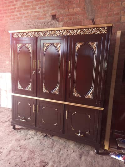 Double Hanger Wardrobe With Customized Shoe Rak and Drawers