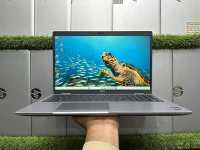 13th Gen Dell Latitude 5540 Touch Screen i5-1335U (0322-8832611)