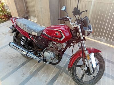 Yamaha YB 125Z-DX 2025