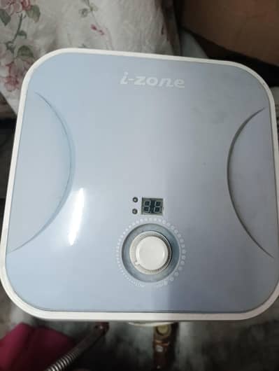 Electric Gyeser for urgent sale Almost new condition