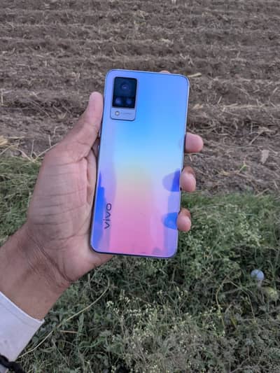 Vivo v21