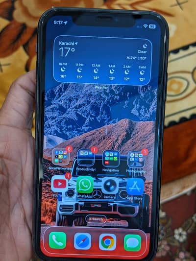 Iphone 11 and Moto Z²