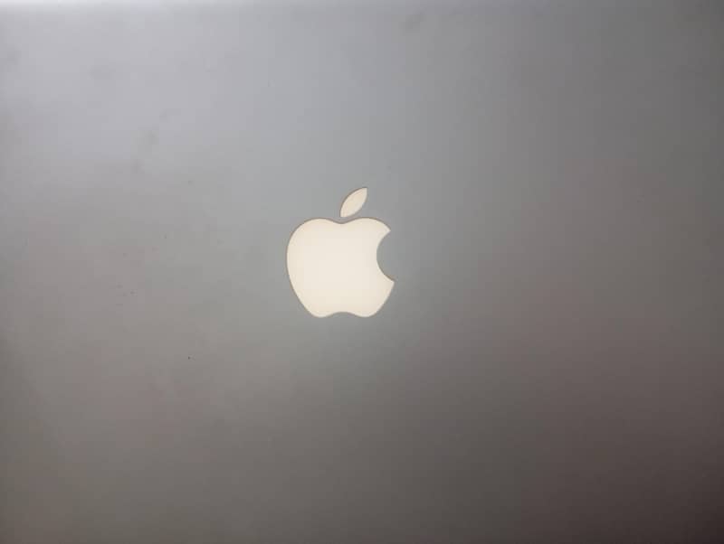 Macbook Pro 1