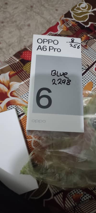 OPPO a6pro 8,256