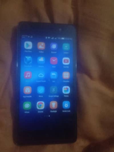 new condition Mein Hai screen bhi theek hai all ok.  03227275232