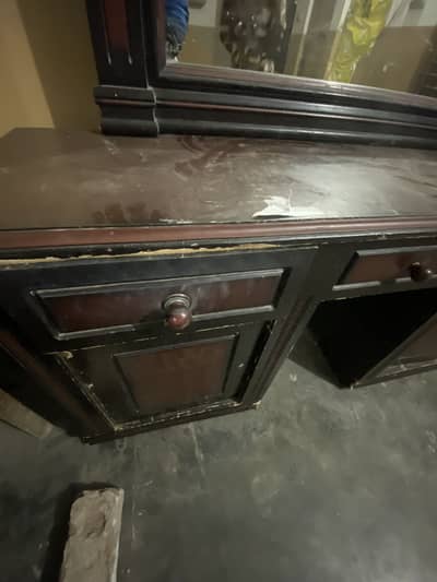 King size dressing table for sale