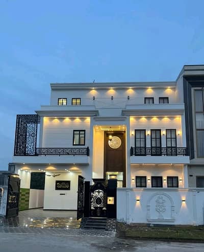 Prime Location 2600 Square Feet House available for sale in Citi Housing Society if you hurry