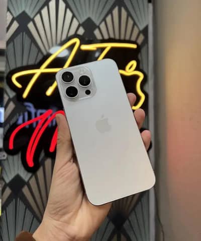 i phone 15 pro max with cable