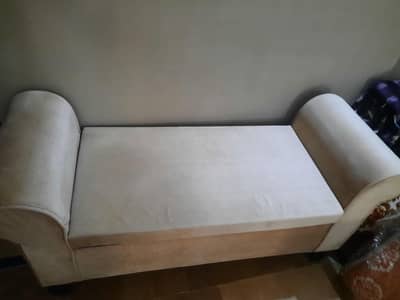 dewan with big storage