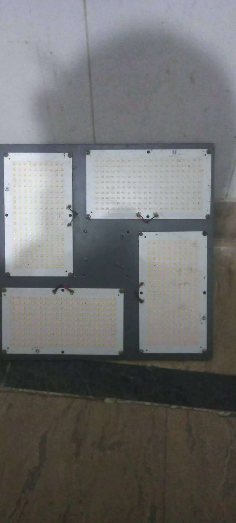 LED LIGHT 0