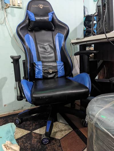 Global Razer Org Gaming /Office Chair – Comfortable & Strong Condition