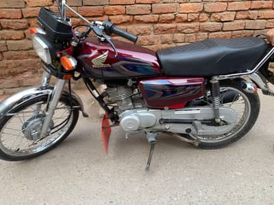 Honda 125 Model 22 Condition lush All Genuine