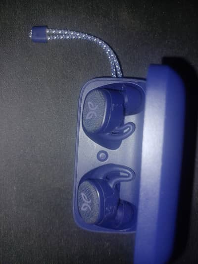 Jaybird Vista 2 true earbuds
