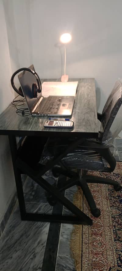 3*4 Table with lock box and Office chair