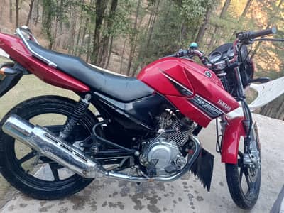 YBR 125 | 17 model | 19 registration | brand new condition