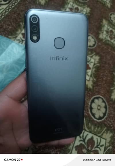 INFINIX hote 8 lite