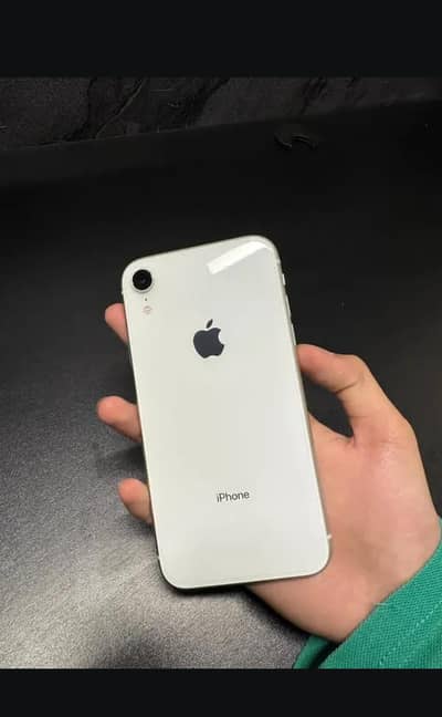 Iphone XR factory unlock 128gb 21500 final