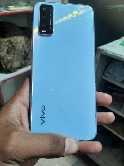 vivo y20 4gb 64gb 10 by 8 condition