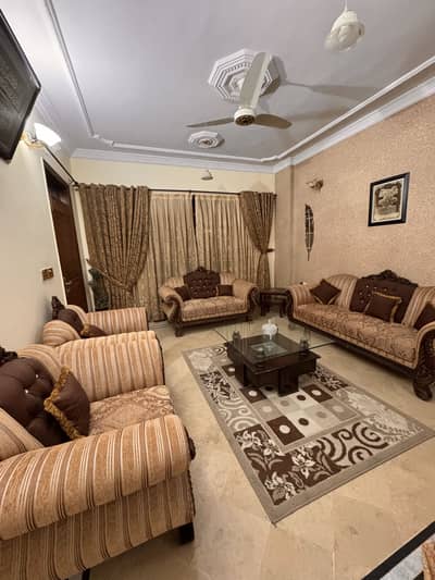 7 Seater Sofa Set with cusions and Table