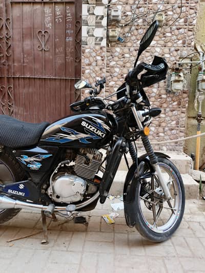 GS 150 SE Touring bike