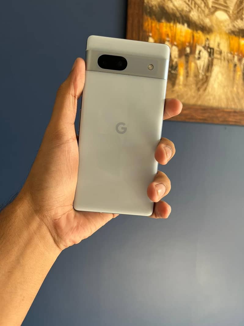 Google pixel 7A 5